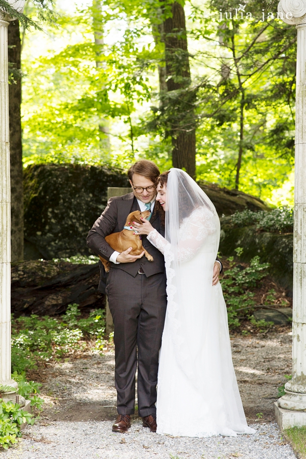 Lifestyle Wedding Photography by Connecticut Wedding Photographer Julia Jane Studios  